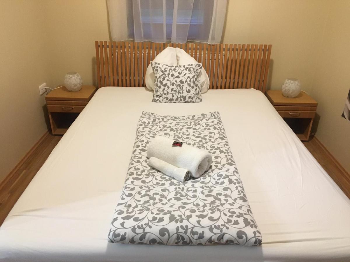 Cherry Apartmanhaz Sárvár Екстериор снимка