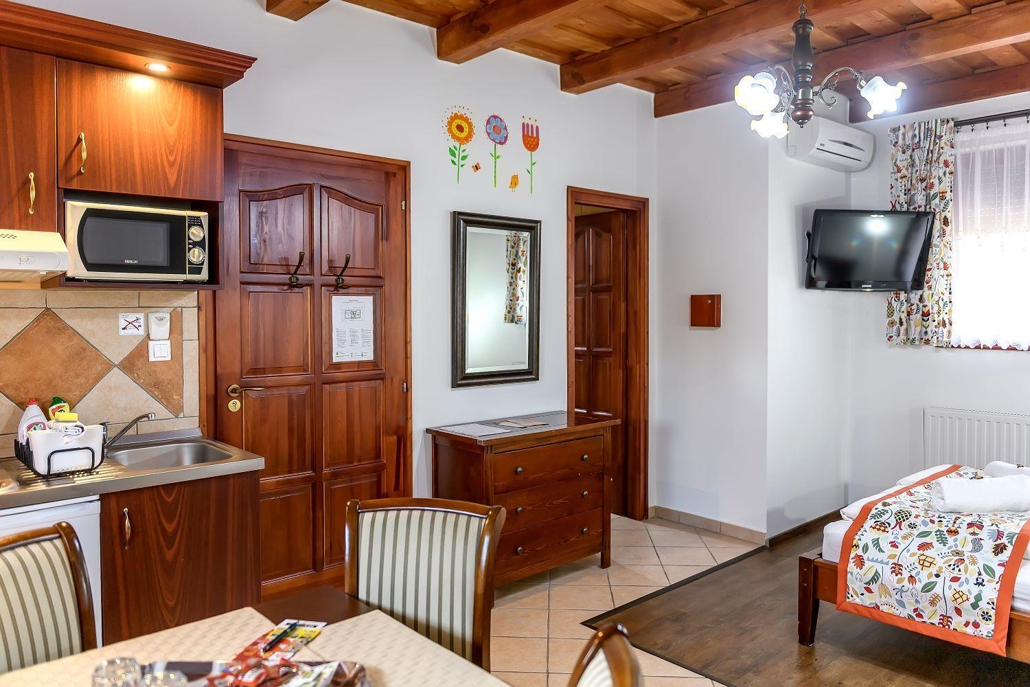 Cherry Apartmanhaz Sárvár Екстериор снимка