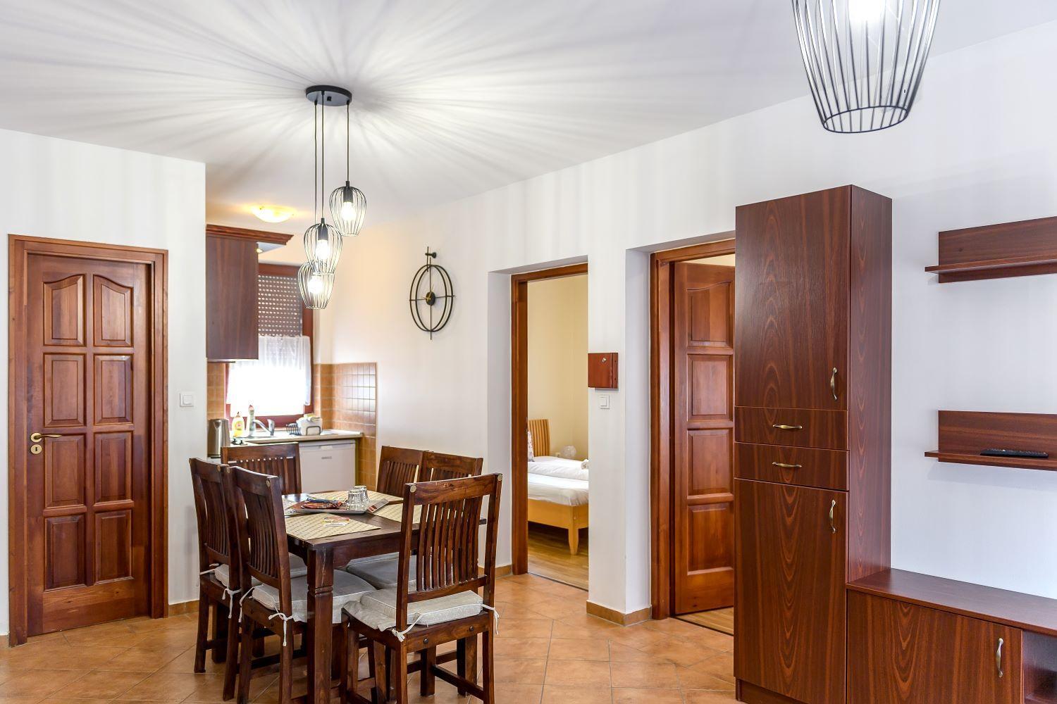 Cherry Apartmanhaz Sárvár Екстериор снимка