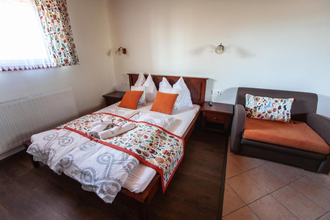 Cherry Apartmanhaz Sárvár Екстериор снимка